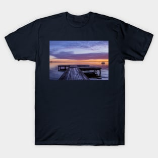 Lake Mulwala, Yarrawonga, Victoria/ Mulwala, NSW, Australia T-Shirt